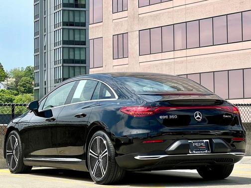Obsidian Black Metallic 2023 Mercedes-Benz EQE 350 4MATIC+