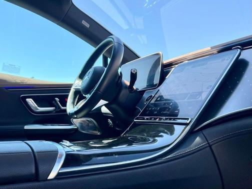 Obsidian Black Metallic 2023 Mercedes-Benz EQE 350 4MATIC+