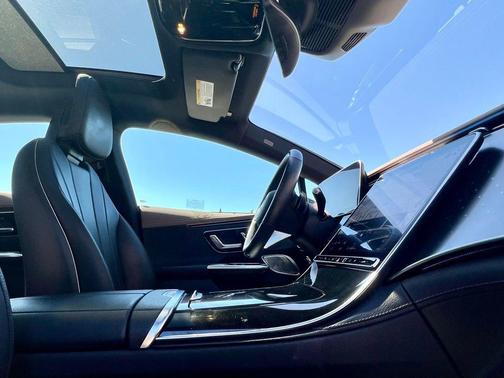 Obsidian Black Metallic 2023 Mercedes-Benz EQE 350 4MATIC+