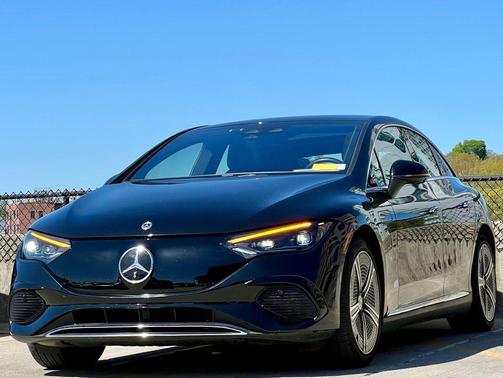 Obsidian Black Metallic 2023 Mercedes-Benz EQE 350 4MATIC+