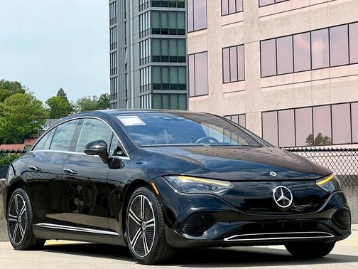 Obsidian Black Metallic 2023 Mercedes-Benz EQE 350 4MATIC+