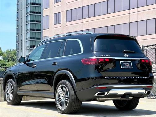 2025 Mercedes-Benz GLS 450 4MATIC