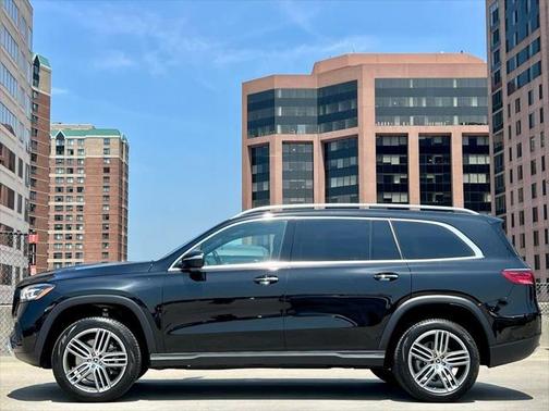 2025 Mercedes-Benz GLS 450 4MATIC