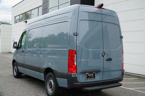 2025 Mercedes-Benz Sprinter 2500 Standard Roof