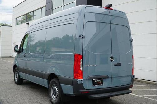 2025 Mercedes-Benz Sprinter 2500 Standard Roof