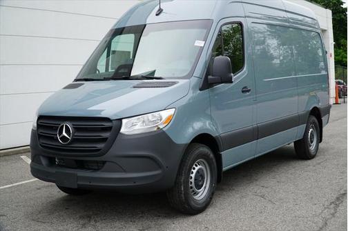 2025 Mercedes-Benz Sprinter 2500 Standard Roof