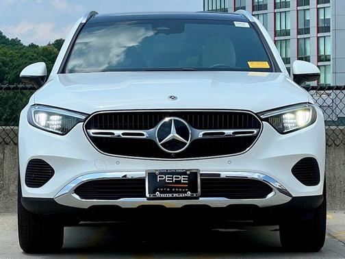 Polar White 2026 Mercedes-Benz GLC 300 4MATIC