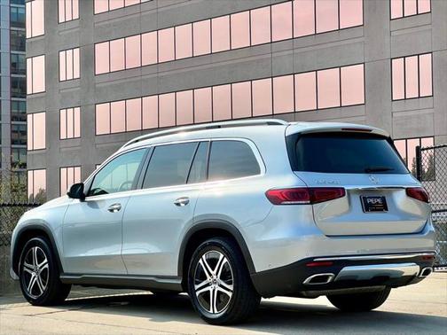 2023 Mercedes-Benz GLS 450 4MATIC