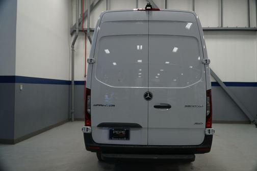2025 Mercedes-Benz Sprinter 3500XD High Roof