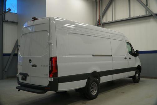 2025 Mercedes-Benz Sprinter 3500XD High Roof