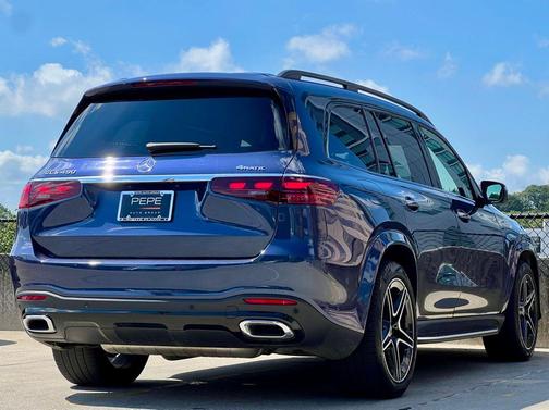 2024 Mercedes-Benz GLS 450 4MATIC