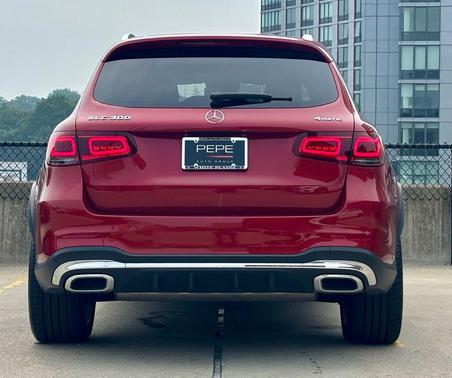 2022 Mercedes-Benz GLC 300 4MATIC