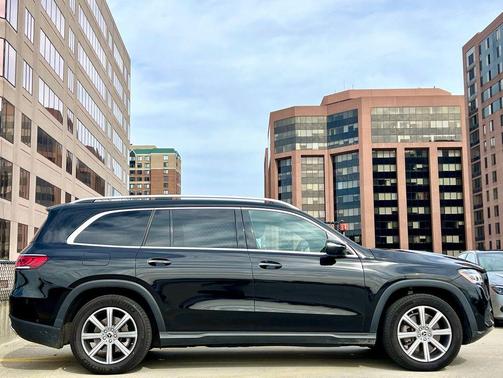 2022 Mercedes-Benz GLS 450 4MATIC