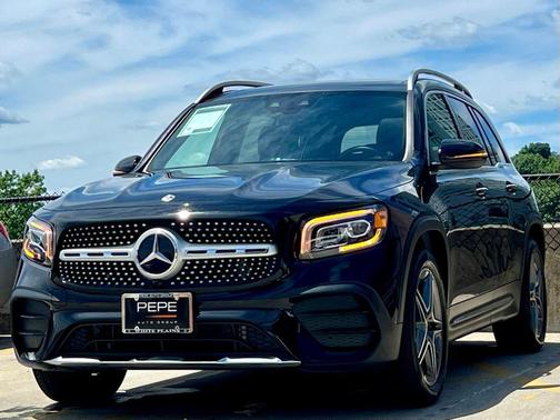 Night Black 2023 Mercedes-Benz GLB 250 4MATIC
