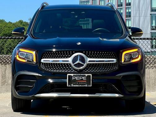 Night Black 2023 Mercedes-Benz GLB 250 4MATIC