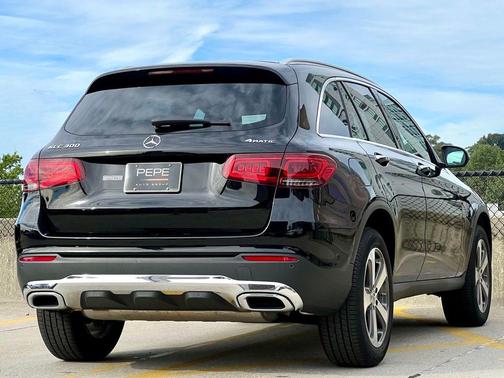 2022 Mercedes-Benz GLC 300 4MATIC