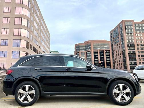 2022 Mercedes-Benz GLC 300 4MATIC