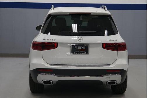 2025 Mercedes-Benz GLB 250 4MATIC