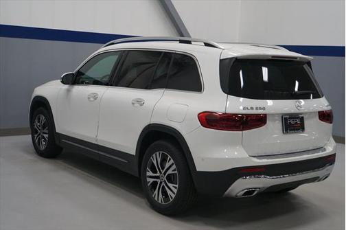 2025 Mercedes-Benz GLB 250 4MATIC