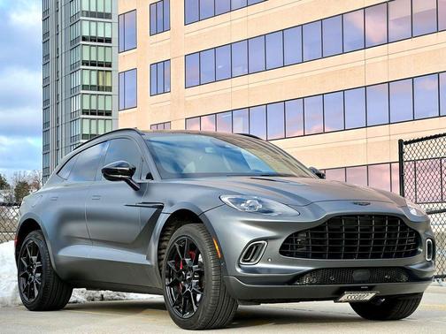 2022 Aston Martin DBX Base