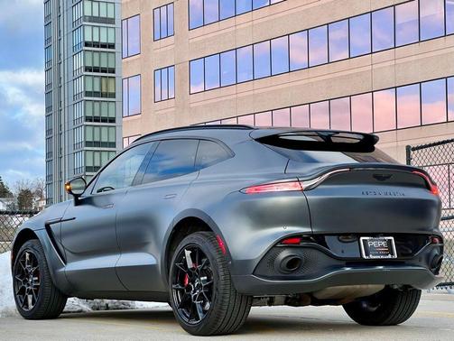 2022 Aston Martin DBX Base