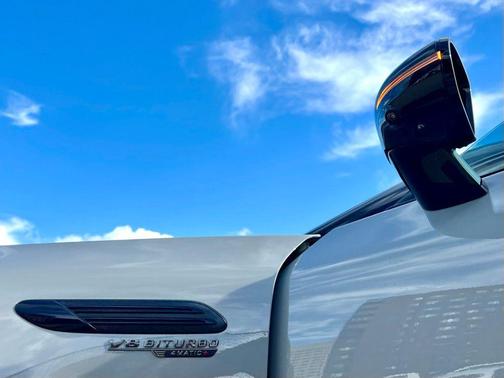 MANUFAKTUR Alpine Grey 2022 Mercedes-Benz AMG SL 63 Base