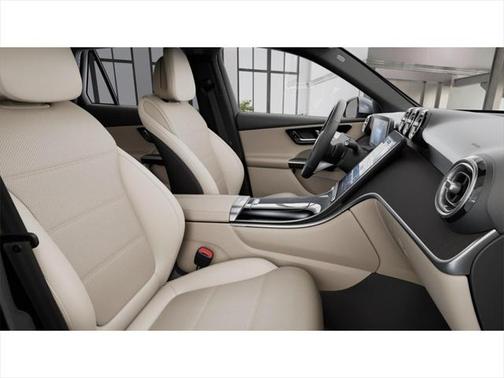 2025 Mercedes-Benz GLC 350e Base