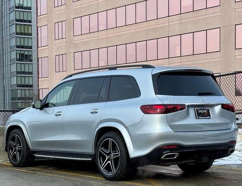 2026 Mercedes-Benz GLS 450 4MATIC
