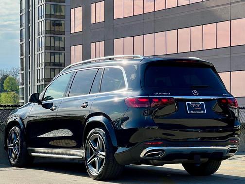 Obsidian Black Metallic 2024 Mercedes-Benz GLS 450 4MATIC