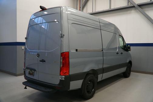 2025 Mercedes-Benz Sprinter 2500 Standard Roof