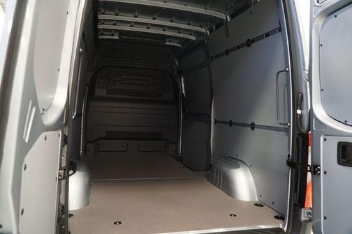 2025 Mercedes-Benz Sprinter 2500 Standard Roof