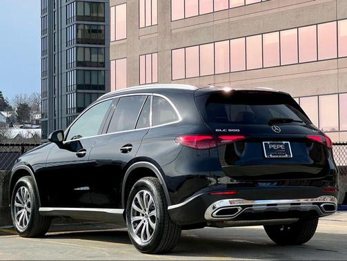 2023 Mercedes-Benz GLC 300 4MATIC