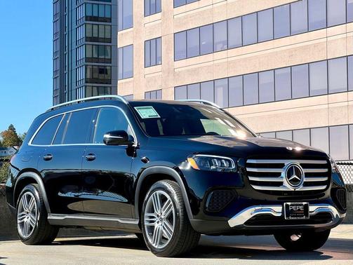 2025 Mercedes-Benz GLS 450 4MATIC