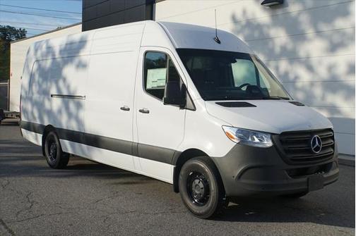 2025 Mercedes-Benz Sprinter 2500 Cargo 170 WB