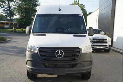 2025 Mercedes-Benz Sprinter 2500 Cargo 170 WB