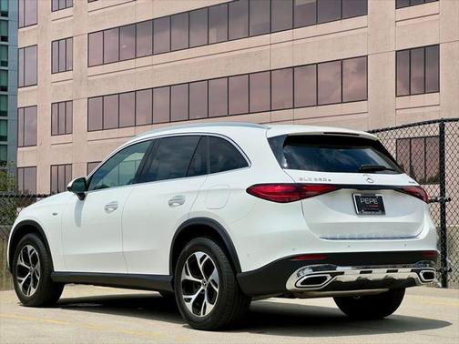 2025 Mercedes-Benz GLC 350e Base