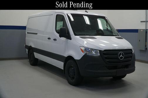 2026 Mercedes-Benz Sprinter 2500 Cargo 144 WB
