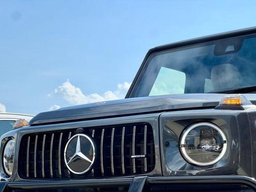 MANUFAKTUR Graphite Metallic 2023 Mercedes-Benz AMG G 63 4MATIC