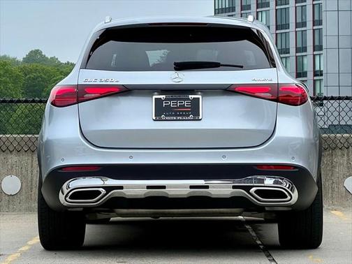 2025 Mercedes-Benz GLC 350e Base