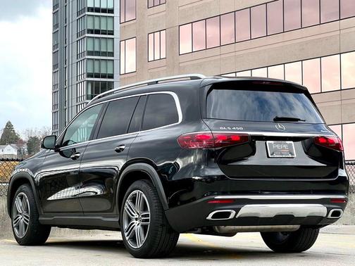 2025 Mercedes-Benz GLS 450 4MATIC