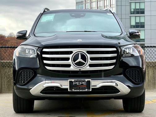 2025 Mercedes-Benz GLS 450 4MATIC