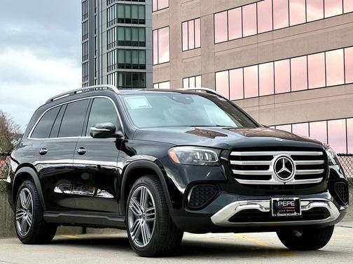 2025 Mercedes-Benz GLS 450 4MATIC