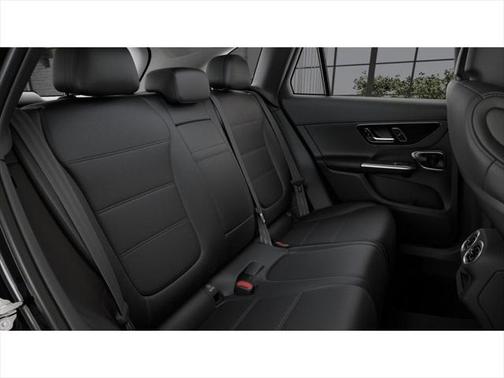 2025 Mercedes-Benz GLC 350e Base