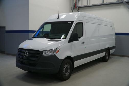 2025 Mercedes-Benz Sprinter 2500 High Roof