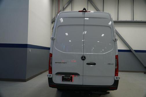 2025 Mercedes-Benz Sprinter 2500 High Roof