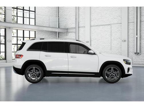 Polar White 2026 Mercedes-Benz GLB 250 4MATIC