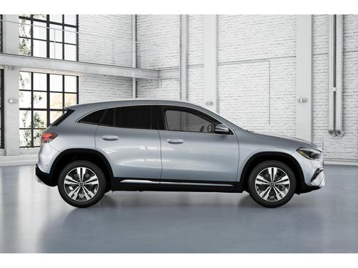 Cirrus Silver Metallic 2026 Mercedes-Benz GLA 250 4MATIC