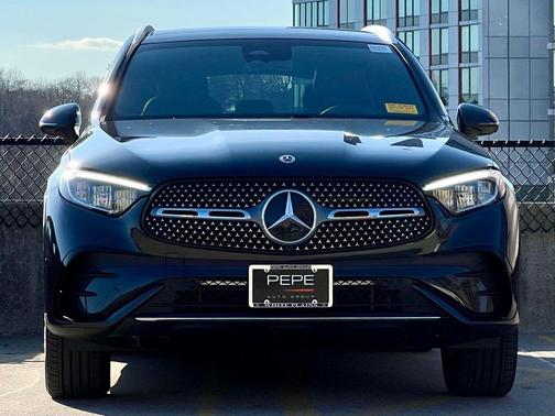 2026 Mercedes-Benz GLC 300 4MATIC