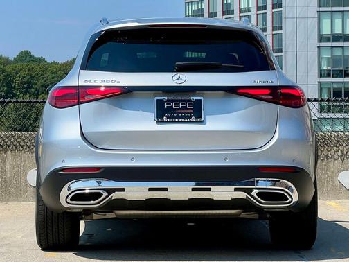 2025 Mercedes-Benz GLC 350e Base