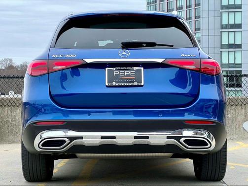 2023 Mercedes-Benz GLC 300 4MATIC